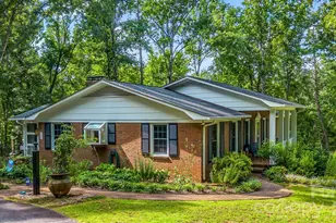 498 Plantation Dr, Rutherfordton, NC 28139 - Photo 1