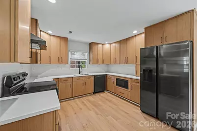2000 Kilborne Drive, Charlotte, NC 28205 - Photo 11