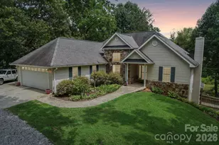 1414 Kanuga Rd, Hendersonville, NC 28739 - Photo 1