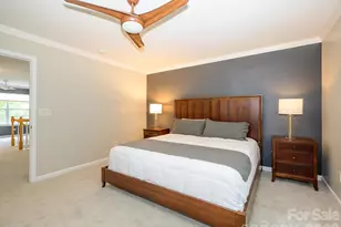 15583 Stronvar House Ln, Charlotte, NC 28277 - Photo 25