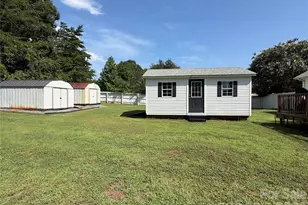132 Kendra Dr, Mooresville, NC 28117 - Photo 3