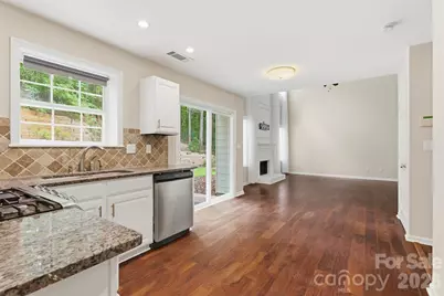 14339 Crown Harbor Drive, Charlotte, NC 28278 - Photo 7