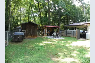 162 Fifth Avenue, New London, NC 28127 - Photo 5