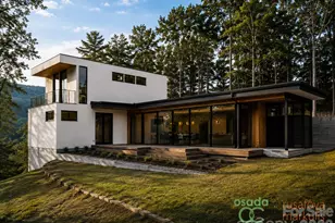 15 La Grange Dr, Asheville, NC 28805 - Photo 1