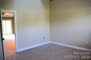 6321 Park Creek Dr, Charlotte, NC 28262 - Photo 23