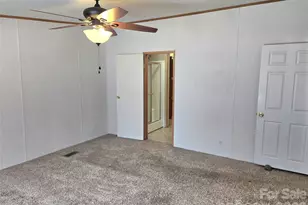 3449 Yount Rd, Newton, NC 28658 - Photo 11