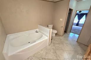 3449 Yount Rd, Newton, NC 28658 - Photo 9