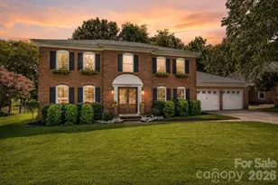 4638 Deanscroft Dr, Charlotte, NC 28226 - Photo 1
