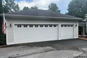 150 Holly Springs Rd, Hendersonville, NC 28729 - Photo 3