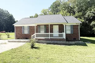 527 E Carpenter St, Dallas, NC 28034 - Photo 1