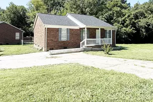 527 E Carpenter St, Dallas, NC 28034 - Photo 3