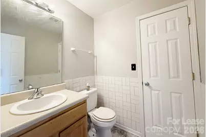527 E Carpenter Street, Dallas, NC 28034 - Photo 17