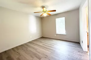527 E Carpenter St, Dallas, NC 28034 - Photo 15