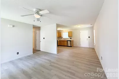 527 E Carpenter Street, Dallas, NC 28034 - Photo 9