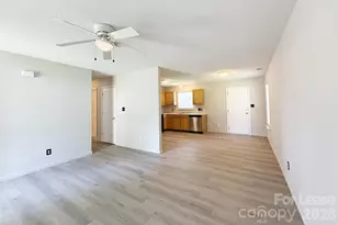 527 E Carpenter St, Dallas, NC 28034 - Photo 9