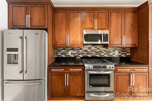 222 S Caldwell St, Charlotte, NC 28202 - Photo 9