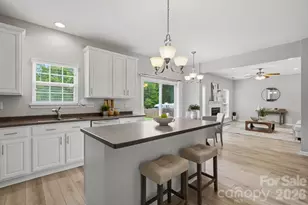 1001 Yellow Daisy Dr, Matthews, NC 28104 - Photo 9