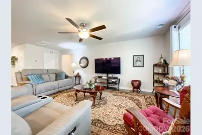 1177 Blackburn Circle, Edgemoor, SC 29714 - Photo 9