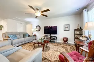 1177 Blackburn Cir, Edgemoor, SC 29714 - Photo 9