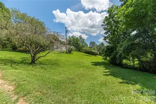 124 Sayles Town Pl, Fairview, NC 28730 - Photo 7