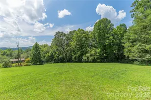 124 Sayles Town Pl, Fairview, NC 28730 - Photo 5