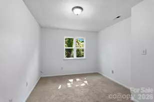 5300 Rolling Oak Ln, Charlotte, NC 28227 - Photo 19