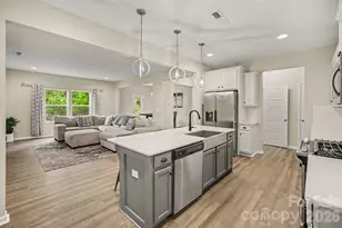 1138 Streamside Ln, York, SC 29745 - Photo 7
