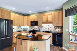 92 S Lindon Cove Rd, Candler, NC 28715 - Photo 15