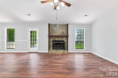 5810 Ness Court, Charlotte, NC 28208 - Photo 7