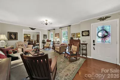 924 Glenshannon Road, Matthews, NC 28105 - Photo 7