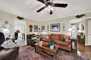 924 Glenshannon Rd, Matthews, NC 28105 - Photo 13