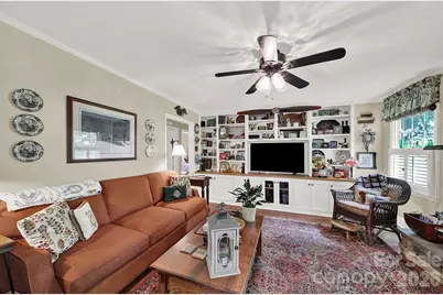924 Glenshannon Road, Matthews, NC 28105 - Photo 11