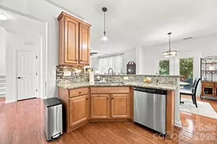 9716 Southampton Commons Dr, Charlotte, NC 28277 - Photo 9