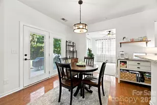 9716 Southampton Commons Dr, Charlotte, NC 28277 - Photo 11