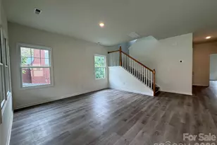 517 W Front St, Statesville, NC 28677 - Photo 7