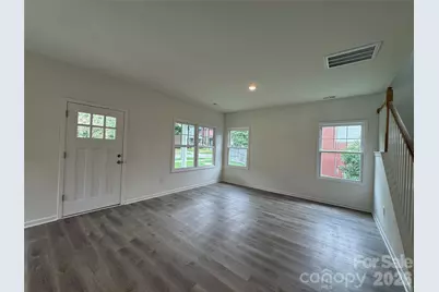 517 W Front Street, Statesville, NC 28677 - Photo 9
