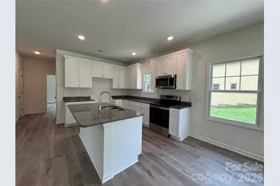 517 W Front Street, Statesville, NC 28677 - Photo 5