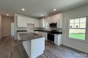 517 W Front St, Statesville, NC 28677 - Photo 5