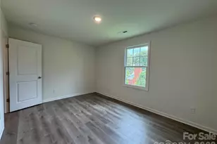 517 W Front St, Statesville, NC 28677 - Photo 25