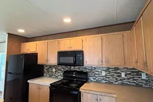 10111 Piney Creek Ct, Charlotte, NC 28215 - Photo 3
