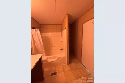 10111 Piney Creek Court, Charlotte, NC 28215 - Photo 17