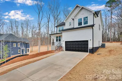 146 Forest Creek Drive, Statesville, NC 28625 - Photo 3