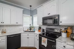 908 Carole Summey Dr, Dallas, NC 28034 - Photo 41
