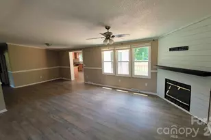 5401 Creek Run Ct, Bessemer City, NC 28086 - Photo 3