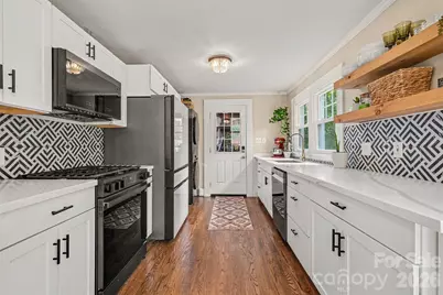 3330 Benard Avenue, Charlotte, NC 28206 - Photo 11