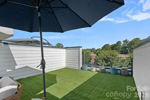 1725 Wesley Grn Wy, Charlotte, NC 28208 - Photo 29