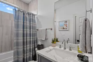 1725 Wesley Grn Wy, Charlotte, NC 28208 - Photo 17