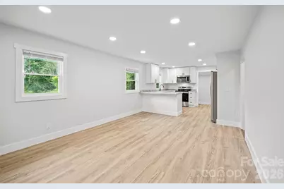 81 Second Street, Canton, NC 28716 - Photo 5