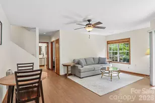 651 E Park Pl, Hendersonville, NC 28791 - Photo 25