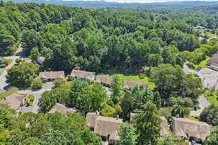 651 E Park Pl, Hendersonville, NC 28791 - Photo 39